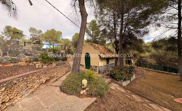 Resale - Country house - Sax