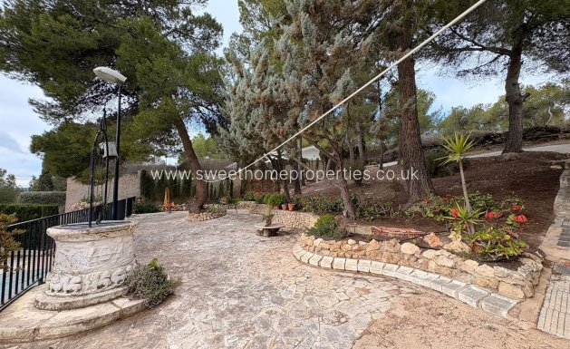 Resale - Country house - Sax