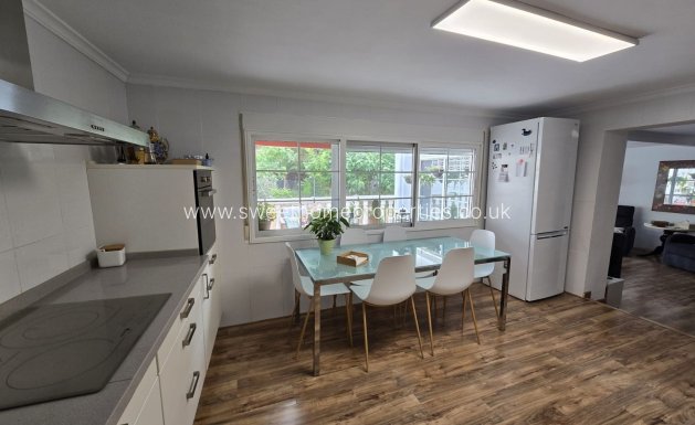 Resale - Country house - Sax