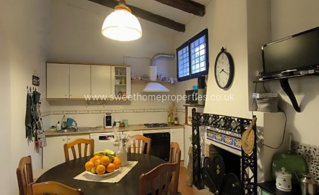 Resale - Country house - Fortuna