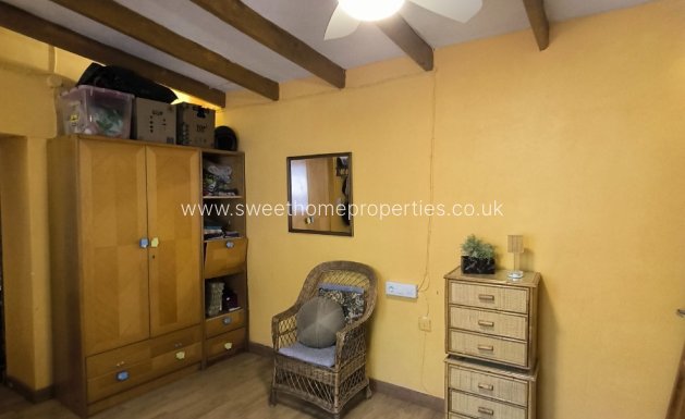 Resale - Country house - Fortuna