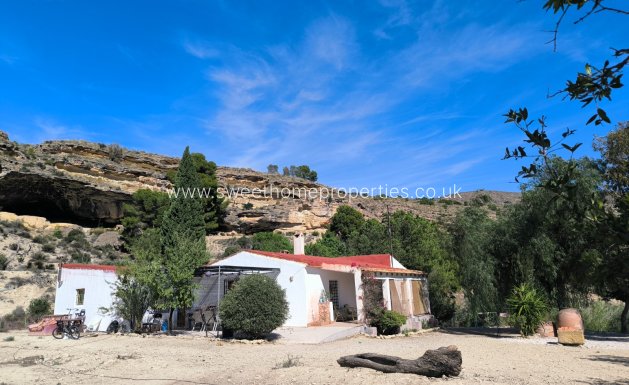 Resale - Country house - Fortuna