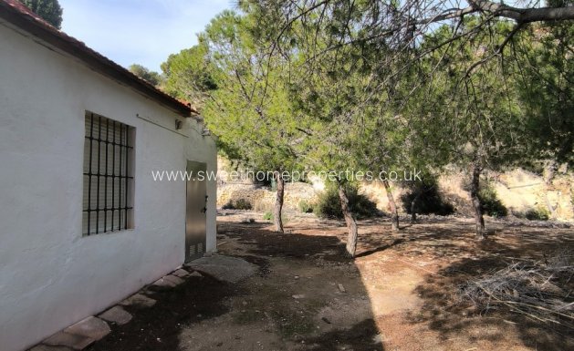 Resale - Country house - Fortuna
