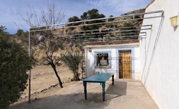 Resale - Country house - Fortuna