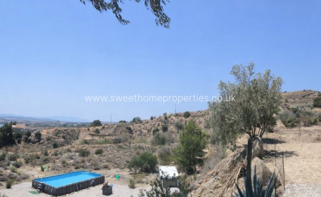 Resale - Country house - Fortuna