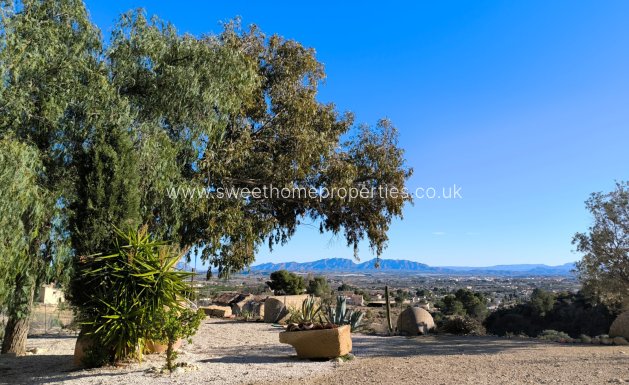 Resale - Country house - Fortuna