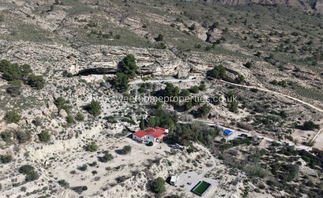 Resale - Country house - Fortuna