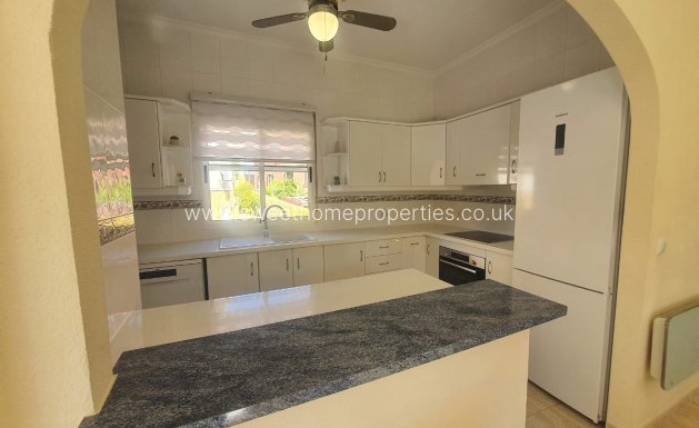 Resale - Villa - Orihuela Costa - Villamartin