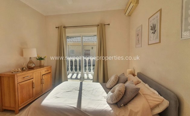 Resale - Villa - Orihuela Costa - Villamartin