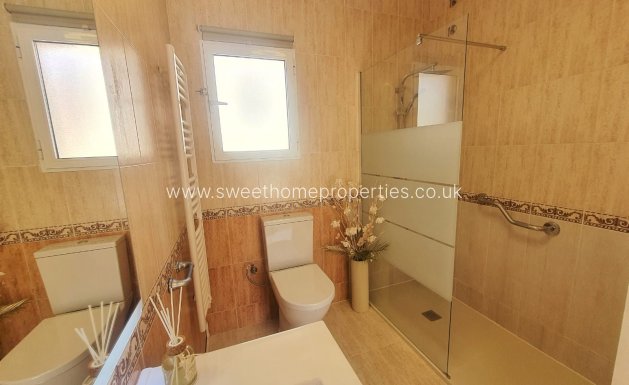 Resale - Villa - Orihuela Costa - Villamartin