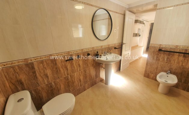 Resale - Villa - Orihuela Costa - Villamartin