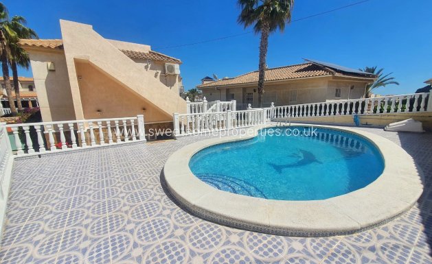 Resale - Villa - Orihuela Costa - Villamartin