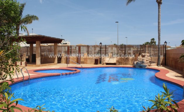 Herverkoop - Town house - Villamartin