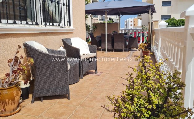 Resale - Villa - Orihuela Costa - Los Dolses