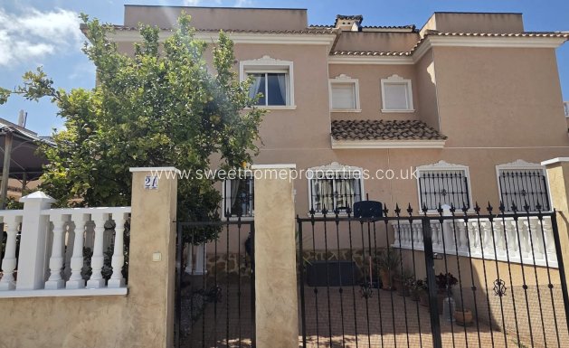 Resale - Villa - Orihuela Costa - Los Dolses