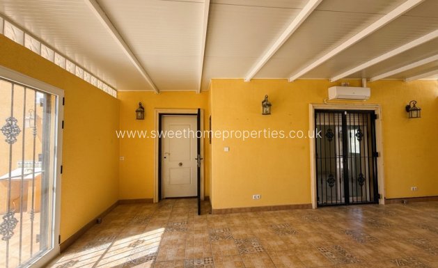 Resale - Country house - Pinoso