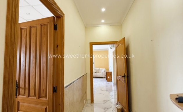 Resale - Country house - Pinoso