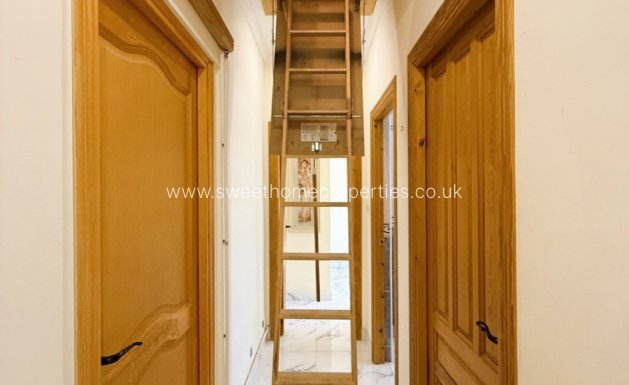 Resale - Country house - Pinoso