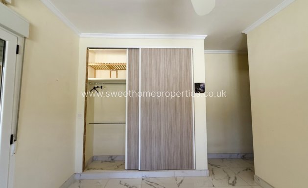 Resale - Country house - Pinoso