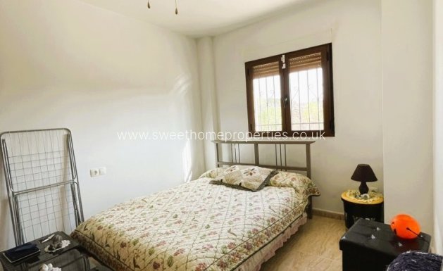 Resale - Country house - Pinoso