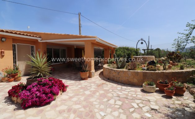 Resale - Country house - Hondon De Las Nieves - La Canalosa