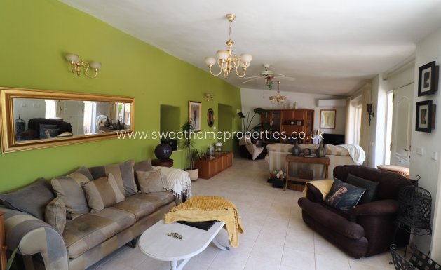 Resale - Country house - Hondon De Las Nieves - La Canalosa