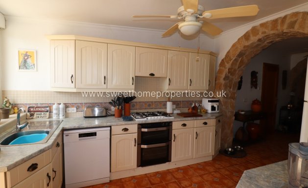 Resale - Country house - Hondon De Las Nieves - La Canalosa