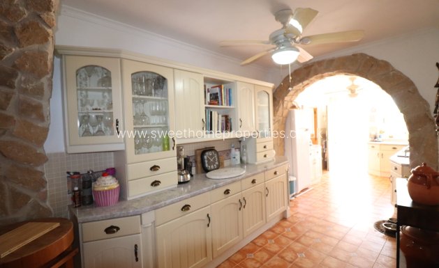 Resale - Country house - Hondon De Las Nieves - La Canalosa