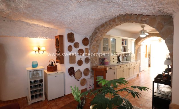 Resale - Country house - Hondon De Las Nieves - La Canalosa