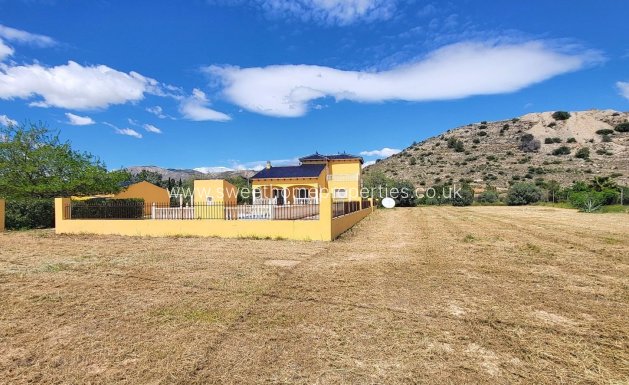 Resale - Country house - La Romana