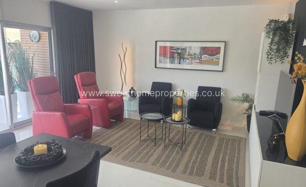 Resale - Apartment - Villamartin