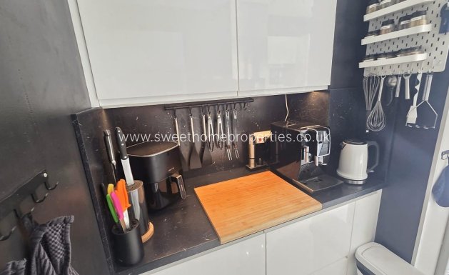 Resale - Apartment - Villamartin