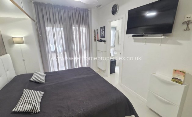 Resale - Apartment - Villamartin