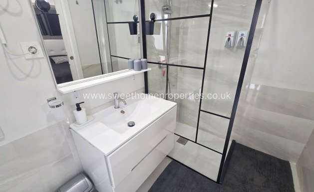 Resale - Apartment - Villamartin