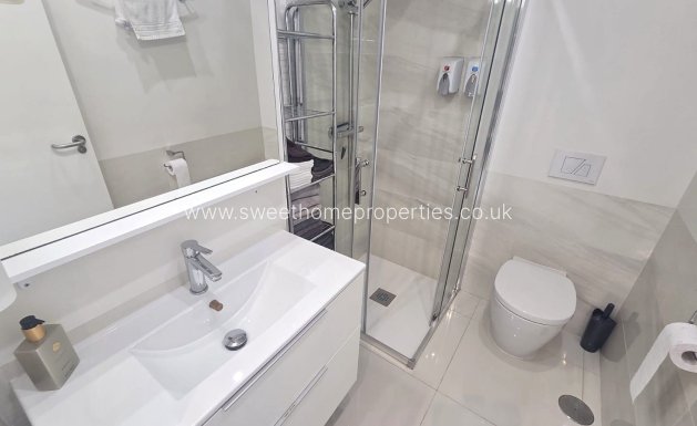 Resale - Apartment - Villamartin