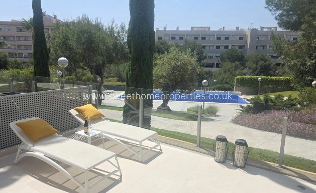 Resale - Apartment - Villamartin