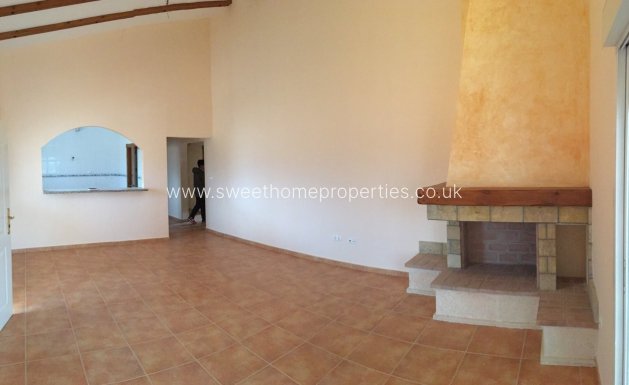 Resale - Country house - Pinoso