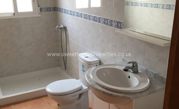 Resale - Country house - Pinoso
