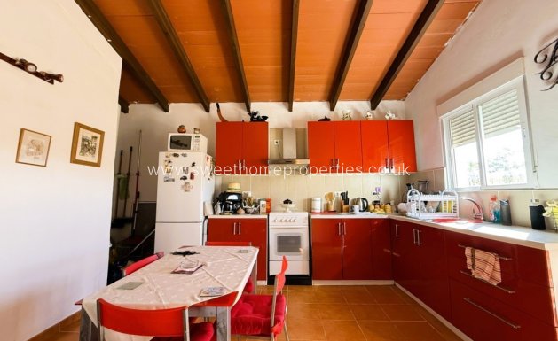 Resale - Country house - Pinoso