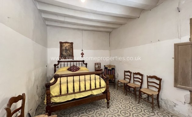 Resale - Country house - Pinoso