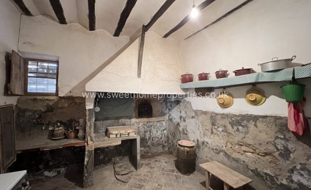 Resale - Country house - Pinoso