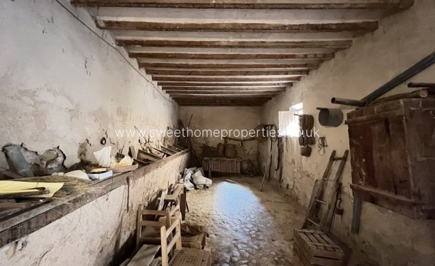 Resale - Country house - Pinoso