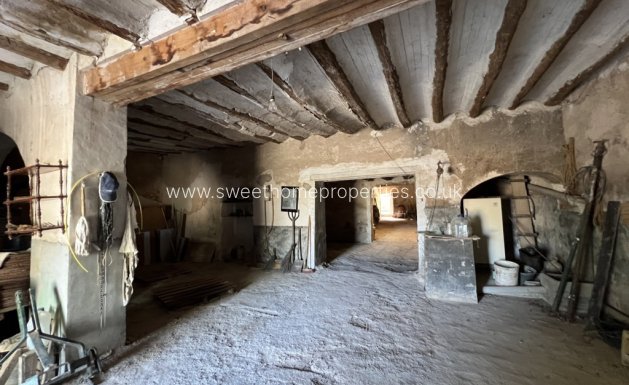 Resale - Country house - Pinoso