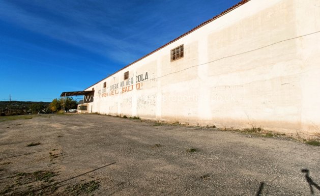 Reventa - Commercial - Hondon De Los Frailes