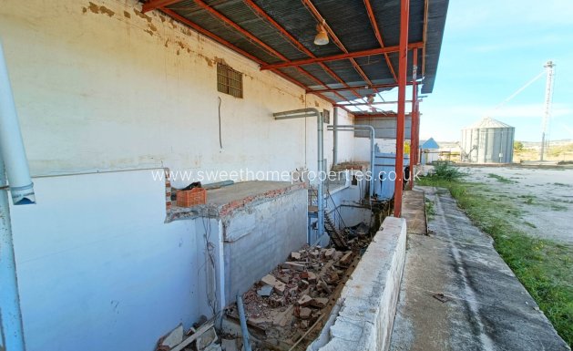 Reventa - Commercial - Hondon De Los Frailes
