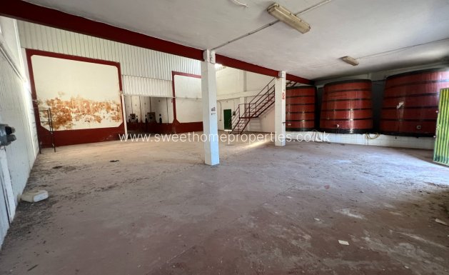 Reventa - Commercial - Hondon De Los Frailes