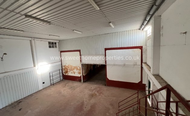 Reventa - Commercial - Hondon De Los Frailes