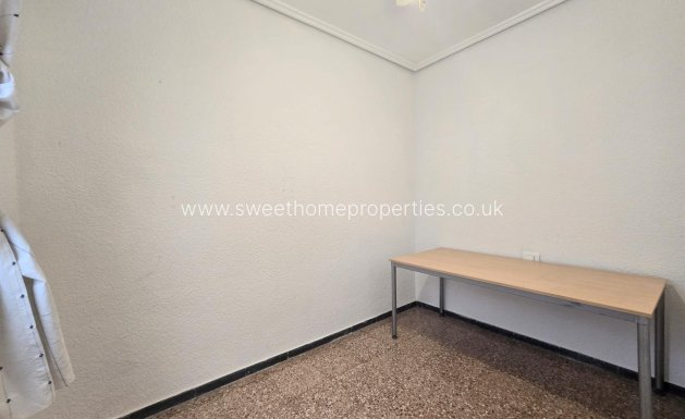 Resale - Apartment - Elche - Centro