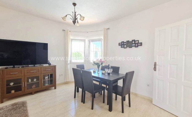 Resale - Villa - Playa Flamenca