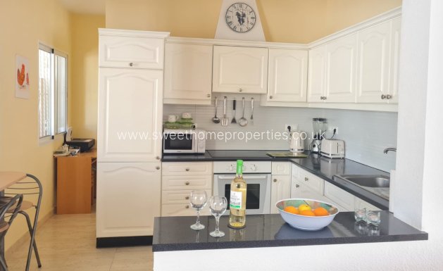 Resale - Villa - Playa Flamenca